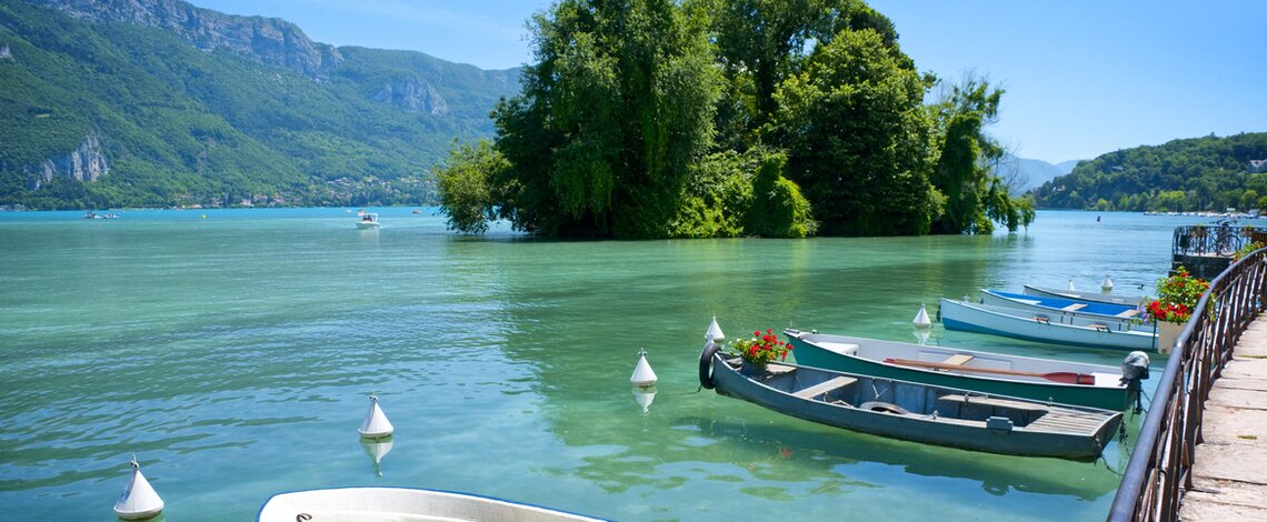 Lac d'Annecy et ses petites barques