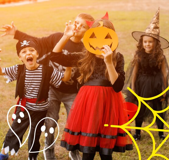 Enfants déguisés pour Halloween au Camping Paradis, magie et émotions fortes | © Enfants déguisés pour Halloween au Camping Paradis, magie et émotions fortes Enfants déguisés pour Halloween au Camping Paradis, magie et émotions fortes | © Enfants déguisés pour Halloween au Camping Paradis, magie et émotions fortes
