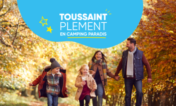 famille détendue lors des vacances d’automne dans un Camping Paradis en France | © famille détendue lors des vacances d’automne dans un Camping Paradis en France