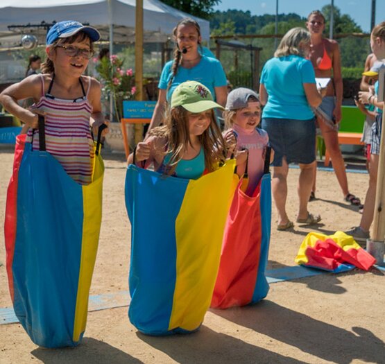 jeu enfants camping Animation sac à patate camping