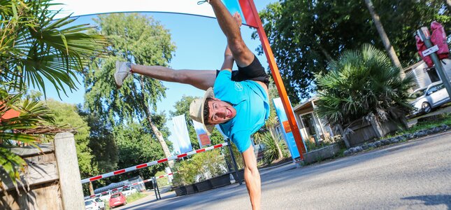 Animateur camping recruté pour ses talents de danseur