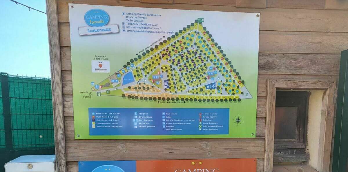 plan du Camping Paradis Barberousse à Gruissan