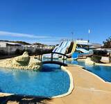 piscine et toboggans au Camping Paradis Belle-Dune