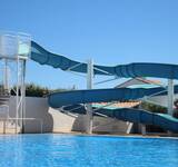 toboggan et piscine du camping La Brise de Camargue