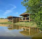 Vue sur la zone pêche du Camping Paradis