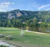 Vue sur plage du Lot du Camping Paradis de la Plage