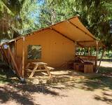 bungalow toilé au Camping Paradis de Maillac