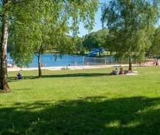 grand lac au Camping Paradis Lac de Miel