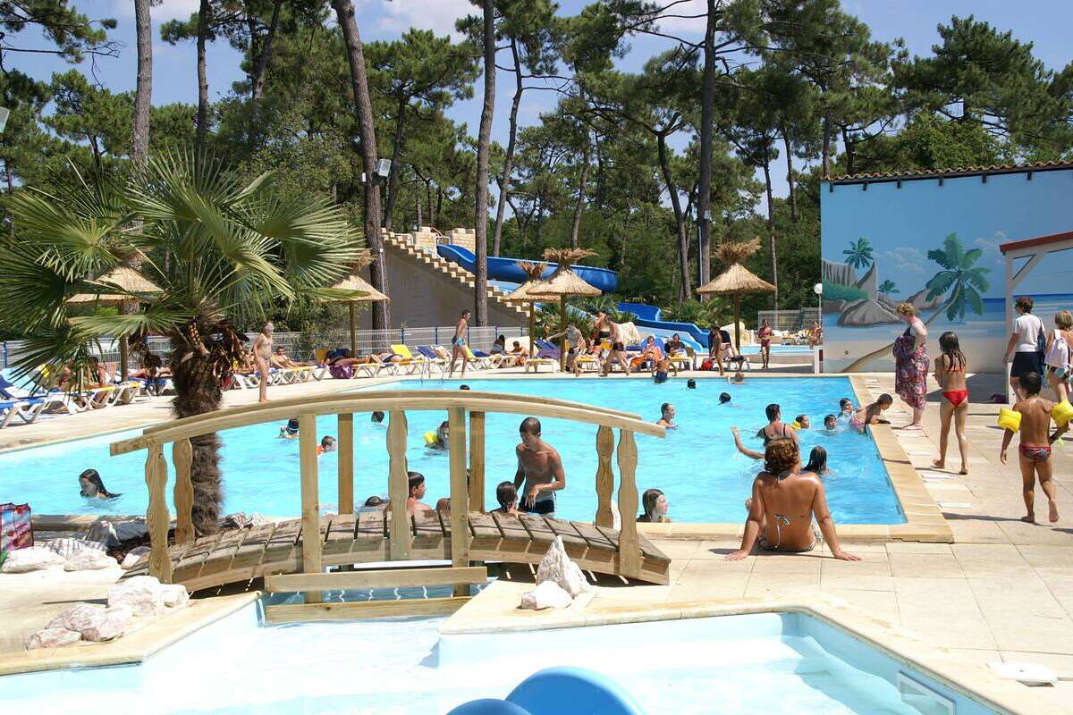 espace aquatique du Camping Paradis Le Dauphin