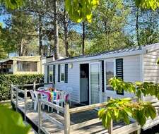 grand mobil home familial du Camping Paradis Le Pressoir