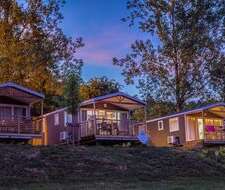 mobil-homes de nuit au Camping Paradis Val de Coise dans le département de la loire