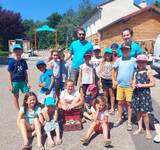 groupe d'enfants au camping paradis val de coise 