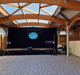 Camping Paradis les Boucaniers 2024 scène de concert et spectacle