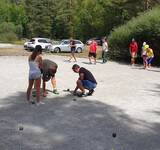 pétanque au camping des relarguiers