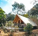 cabane amazone locatif au Camping Paradis Les Pins Soulac en Gironde