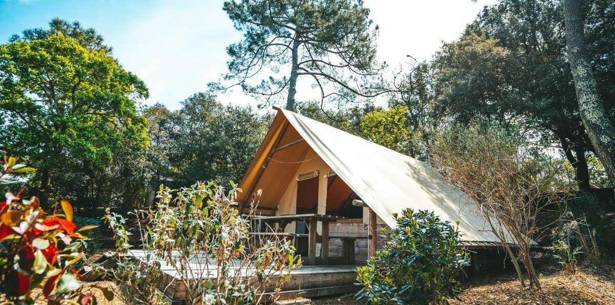 cabane amazone locatif au Camping Paradis Les Pins Soulac en Gironde
