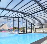 piscine couverte du Camping Paradis de Rhuys