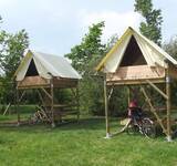 hébergements insolites au Camping Paradis Vallée du Lot, à Pujols