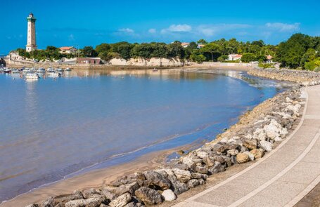 Photo de la promenade autour du petit port de St George de Didonne