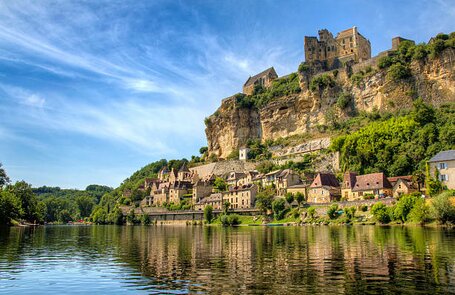 Photo du village de Beynac dans la vallée de Dordogne