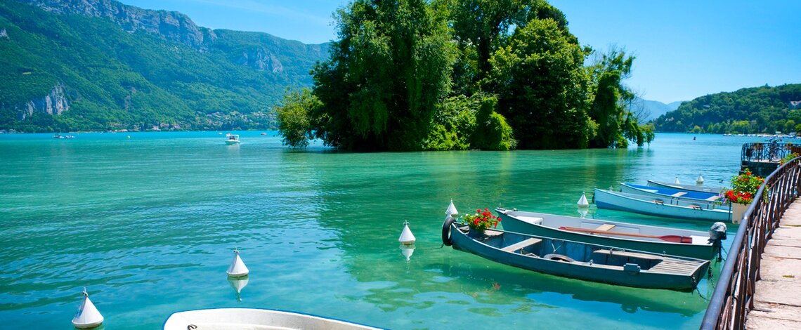 Lac d'Annecy et ses petites barques