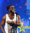 Gage le chanteur en concert en camping