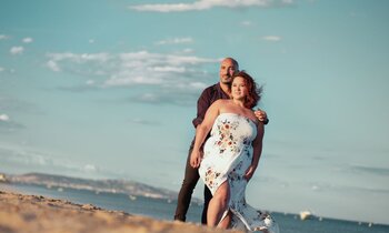 photo de Magalie Vaé et Tihyad sur la plage