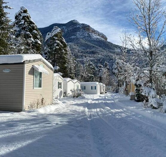 Neige au camping paradis les relarguiers Neige au camping paradis les relarguiers