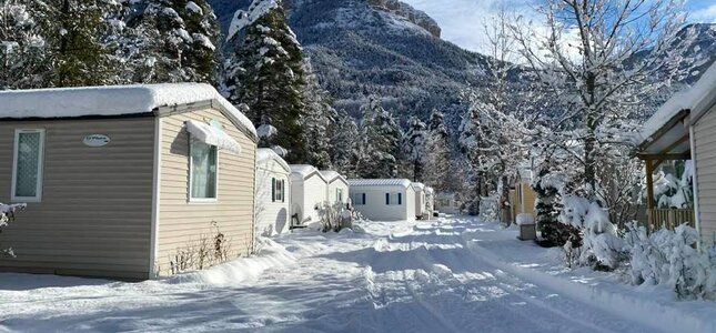 La neige pour les vacances en Camping Paradis.
